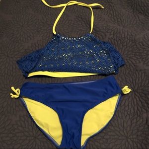 Very cute 2 piece girls swimsuit from Target (YL)